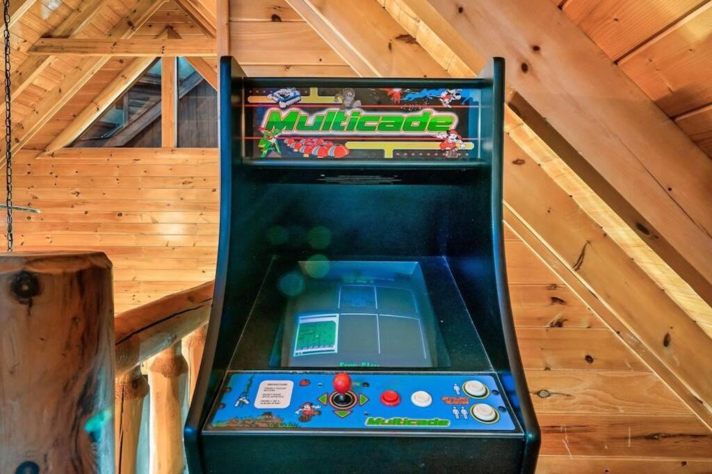 Cabin-N-Smokys! Indoor Resort Pool Views Hot Tub Game Room Sevierville Exteriör bild