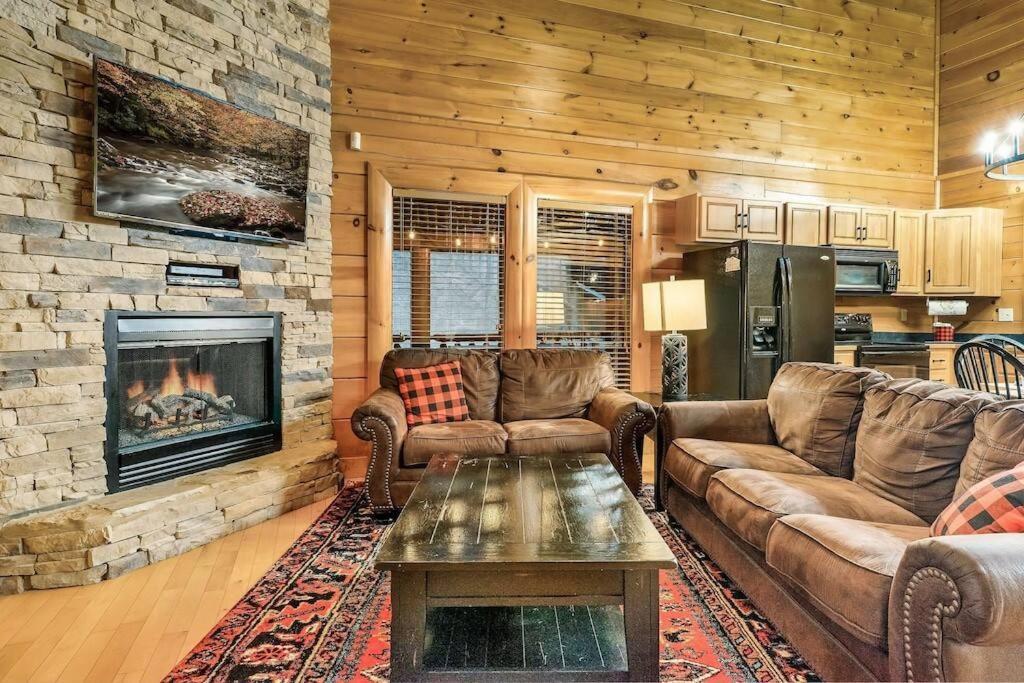 Cabin-N-Smokys! Indoor Resort Pool Views Hot Tub Game Room Sevierville Exteriör bild