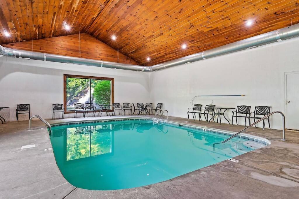 Cabin-N-Smokys! Indoor Resort Pool Views Hot Tub Game Room Sevierville Exteriör bild